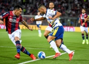 开云体育在线-包含热那亚前锋攻破对手防线，助球队拿下三分的词条