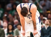 开云体育APP下载-独行侠遭遇三连败，东契奇失准