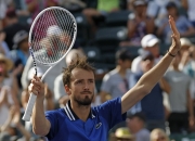 开云下载-意大利网球队轻取澳大利亚网球队，梅德韦杰夫关键制胜的简单介绍