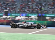 开云体育平台APP-红牛车队险胜哈斯车队，阿隆索刷新纪录的简单介绍