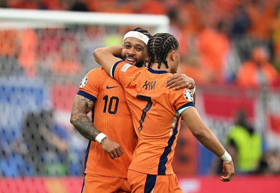 欧洲足球劲旅大比分进球,抢眼表现引发热议 欧洲足球劲旅大比分进球,抢眼表现引发热议