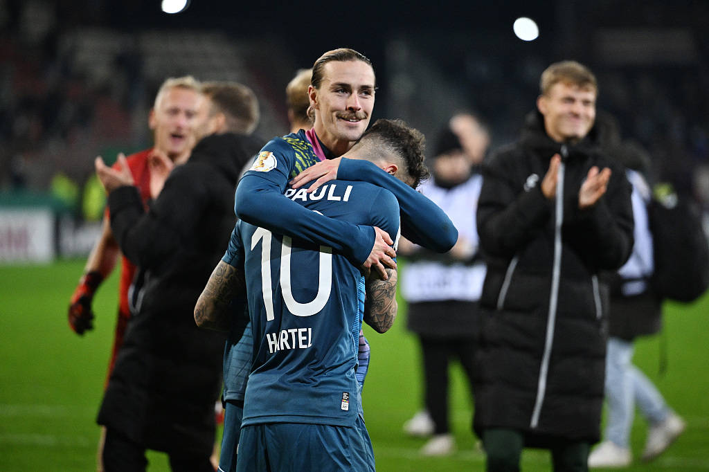 甘冈主场战平斯特拉斯堡，难分胜负的简单介绍