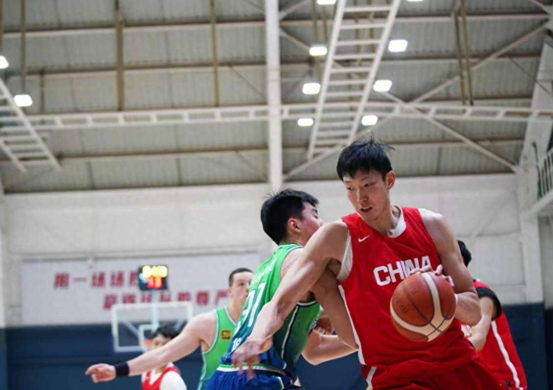 包含温州男篮表现出色，球队继续领跑的词条