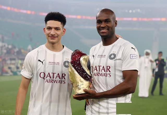 强强对话，双方都在拼尽全力为胜利而战！的简单介绍