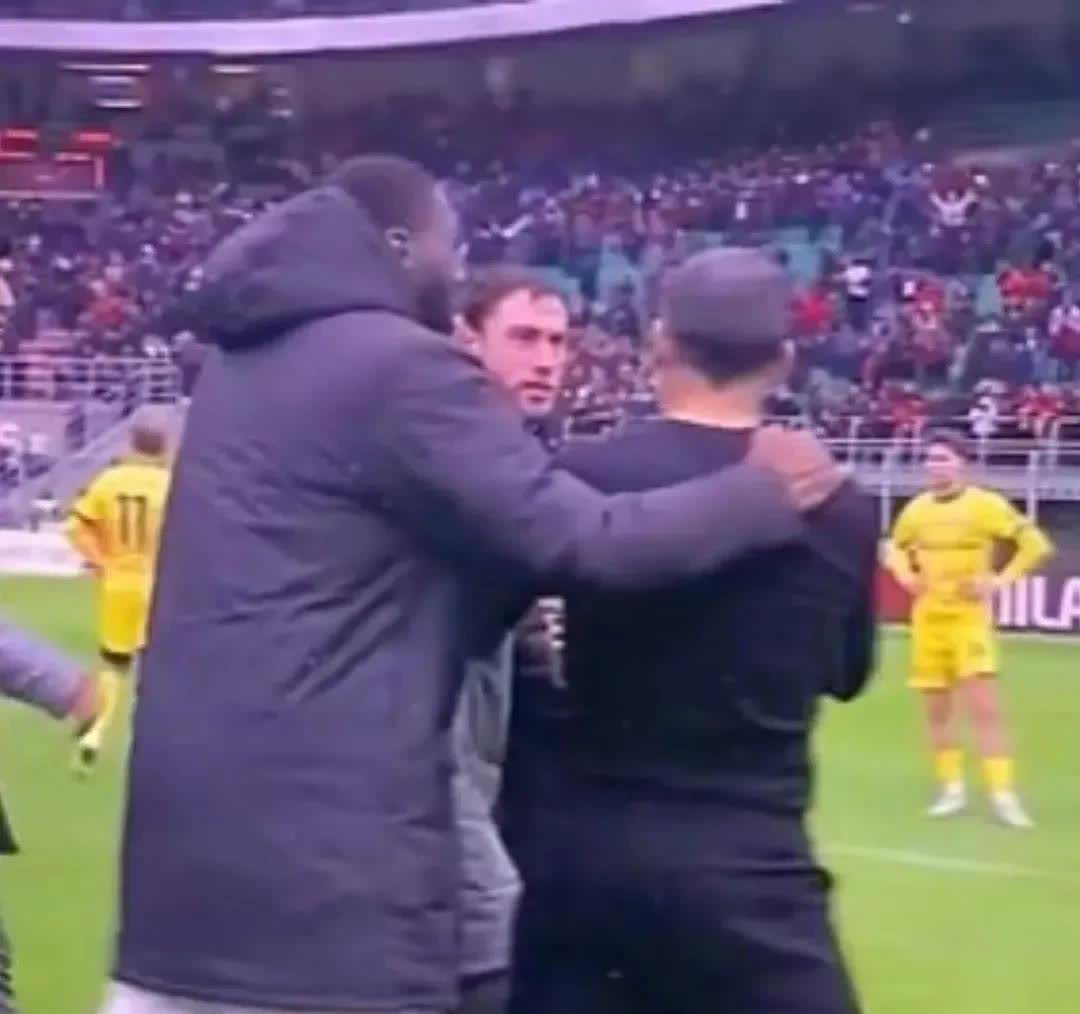 包含欧洲赛场上的双雄对决引发球迷对话热议的词条