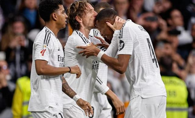 一场精彩对决,欧洲豪强展现出色表现 一场精彩对决,欧洲豪强展现出色表现