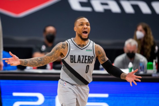 开拓者逆袭成功,球队逐渐走出低谷 开拓者逆袭成功,球队逐渐走出低谷