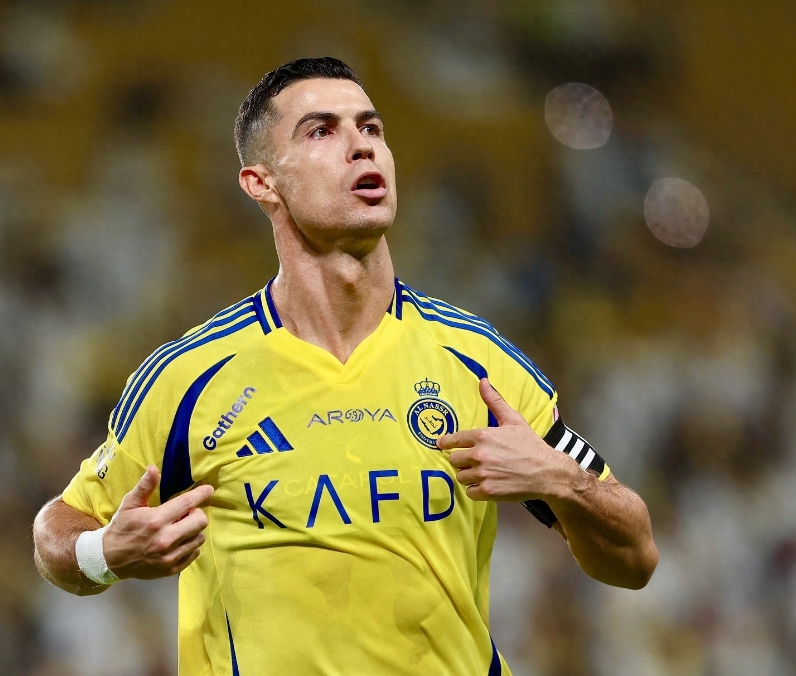 关于里昂队在客场迎来胜利,提升排名的信息 关于里昂队在客场迎来胜利,提升排名的信息