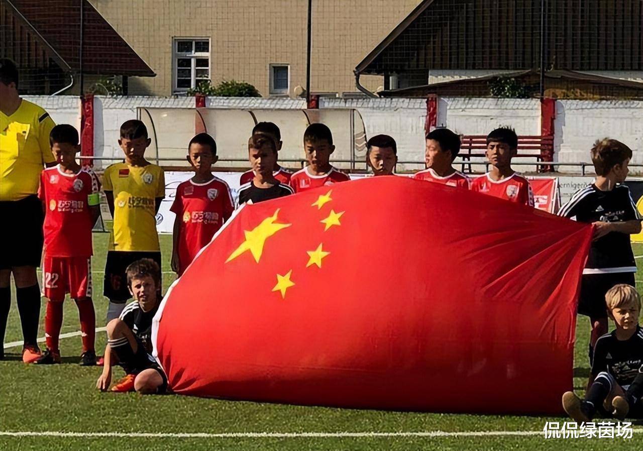 俱乐部青训球员斩获最有潜力奖项