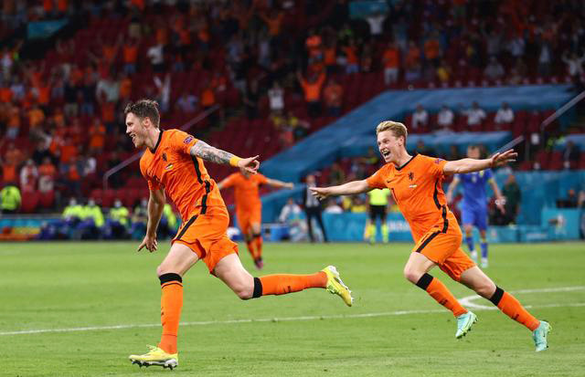 瑞士队对阵乌克兰战平,比分为- 瑞士队对阵乌克兰战平,比分为-