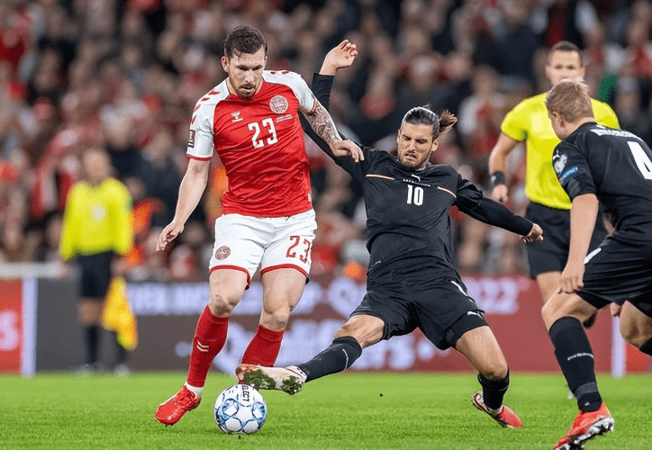 包含捷克力克斯洛伐克，豪取两连胜晋级的词条