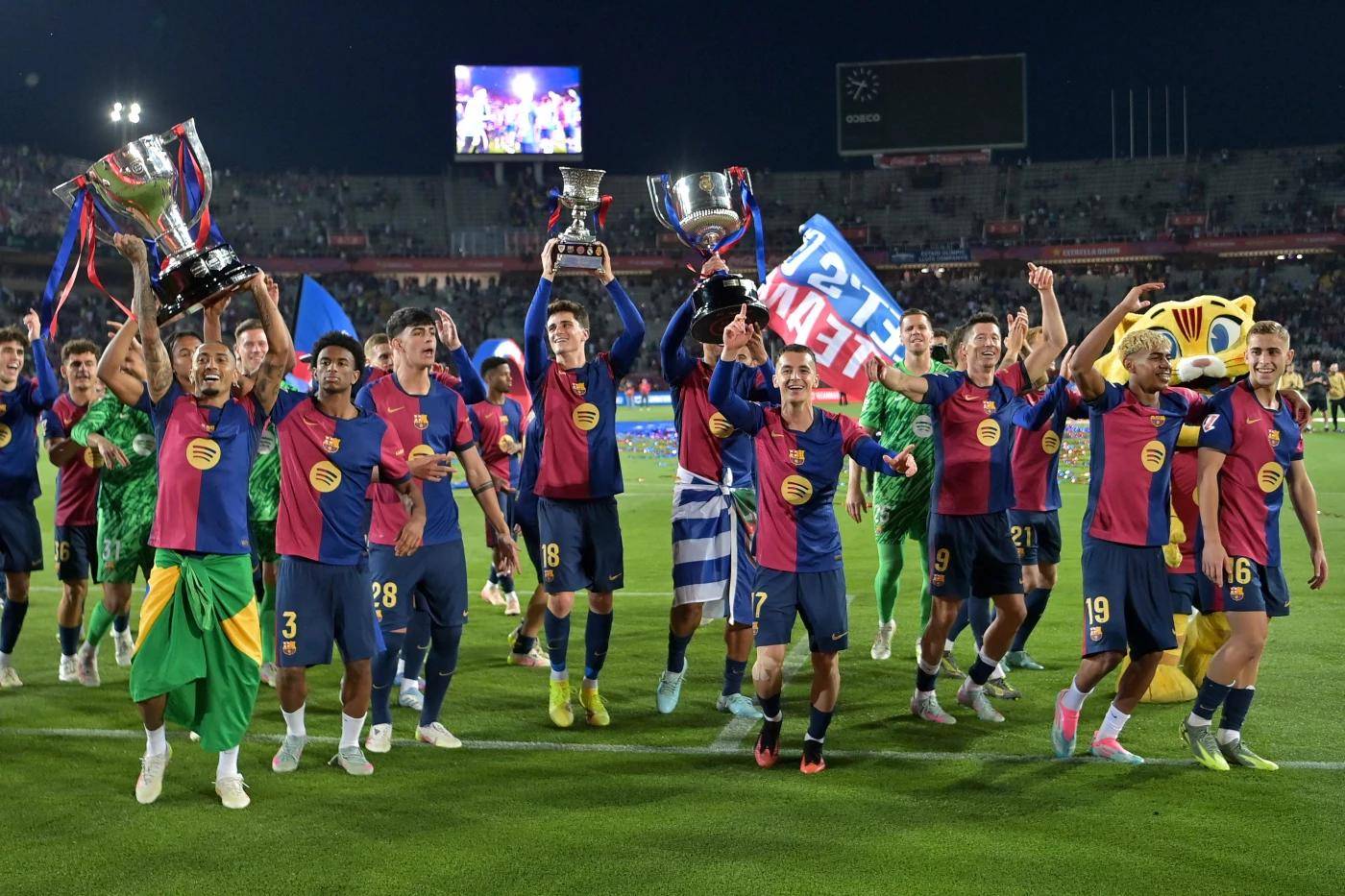 包含老将球员再战赛场，经验发挥关键作用的词条