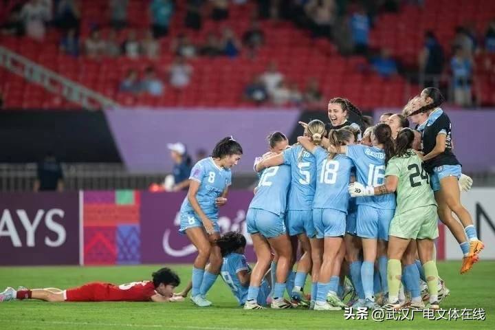 包含惊天绝杀！球队在亚冠比赛中力克对手的词条