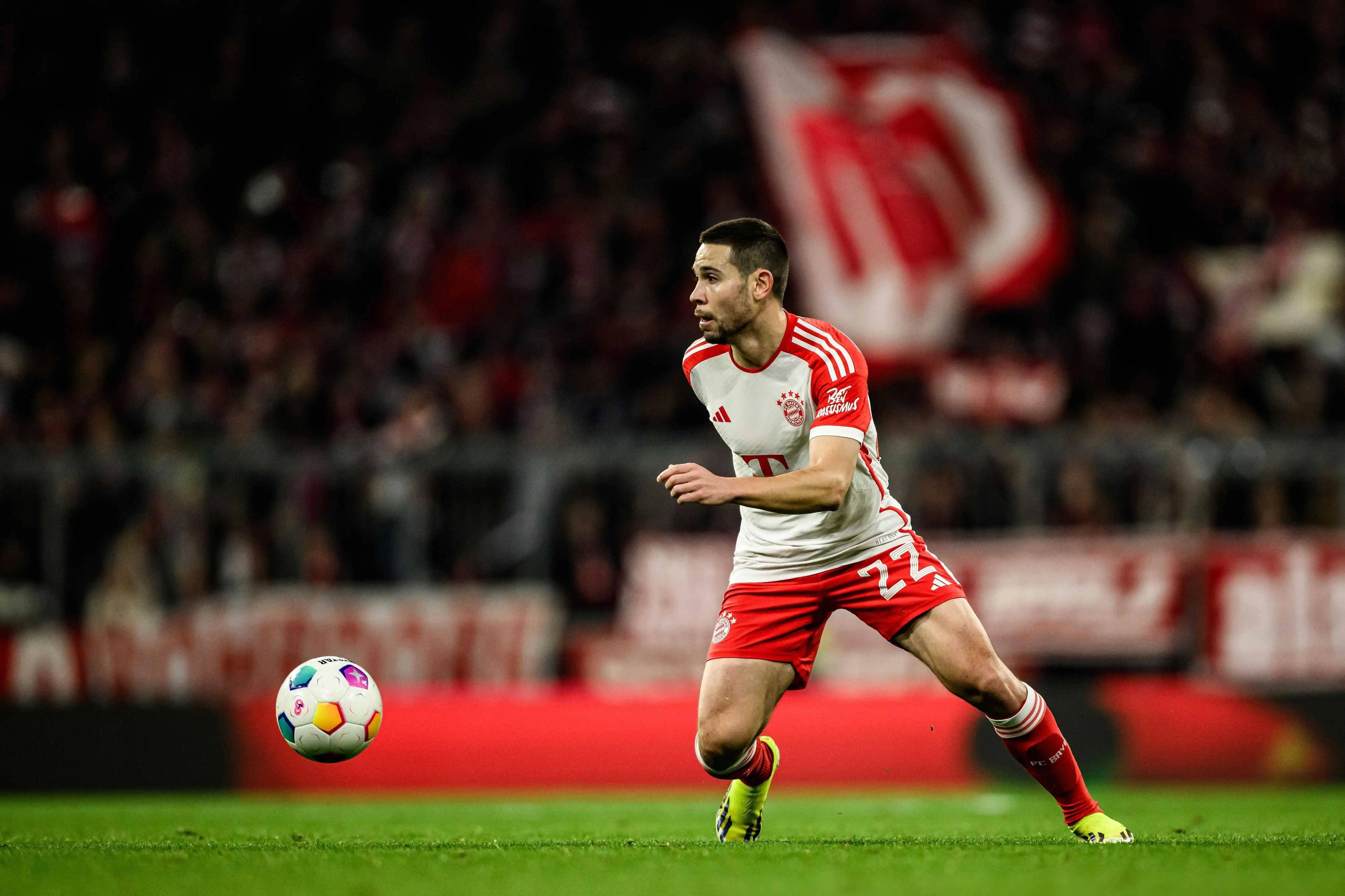 关于拜仁慕尼黑豪取胜利，晋级次轮比赛的信息