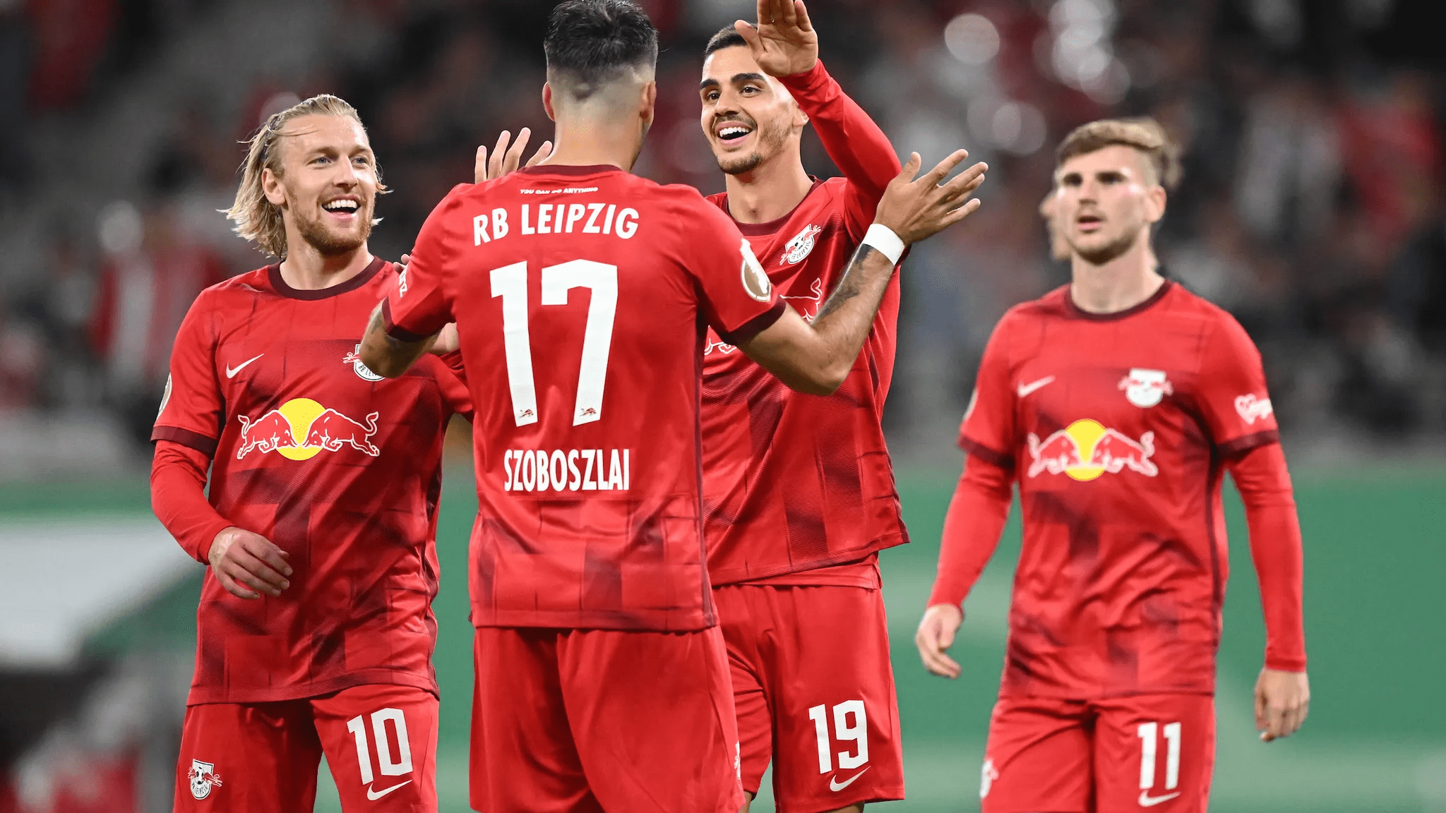 卡尔斯鲁厄球员因伤退出德甲比赛阵容