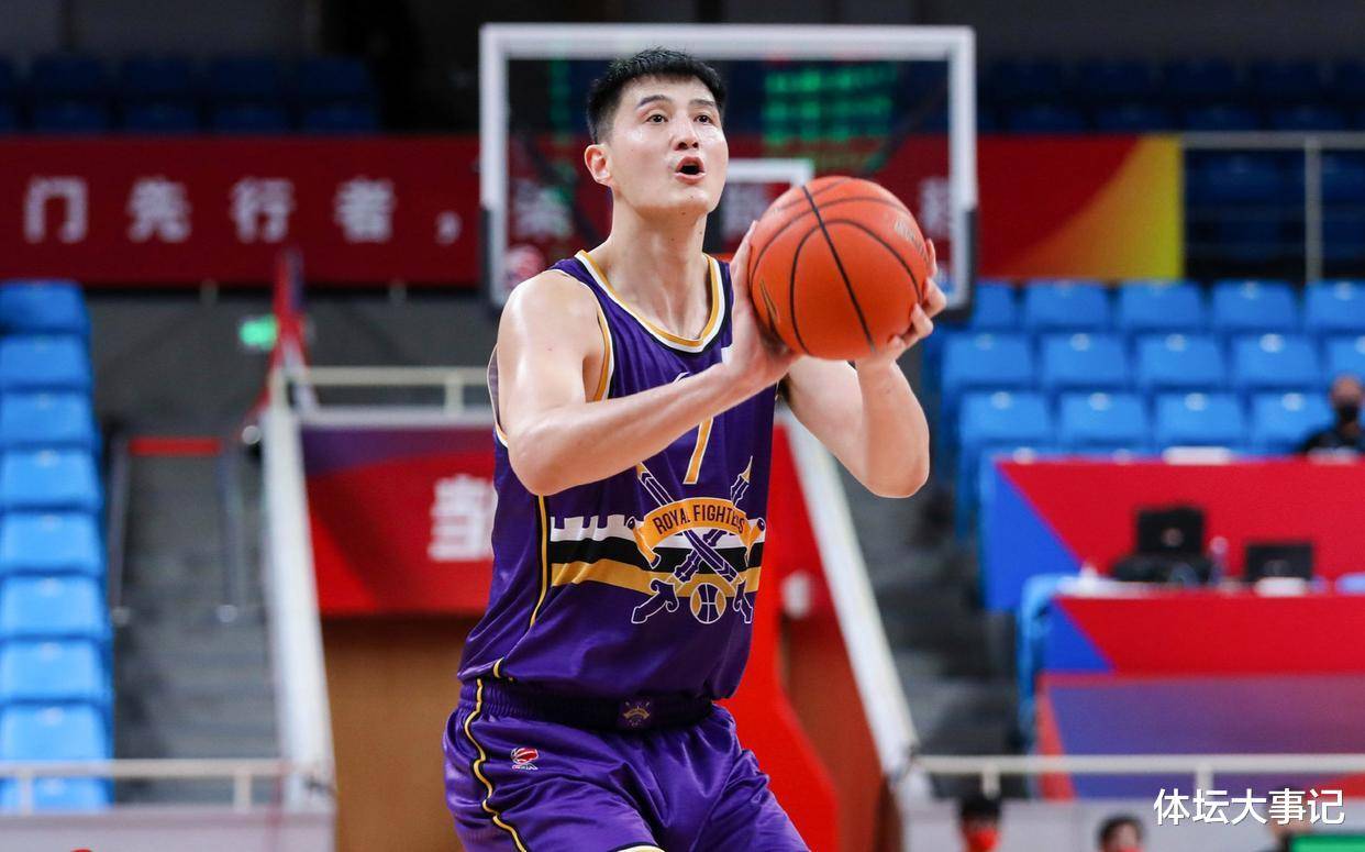 老将球员表现出色引领球队晋级