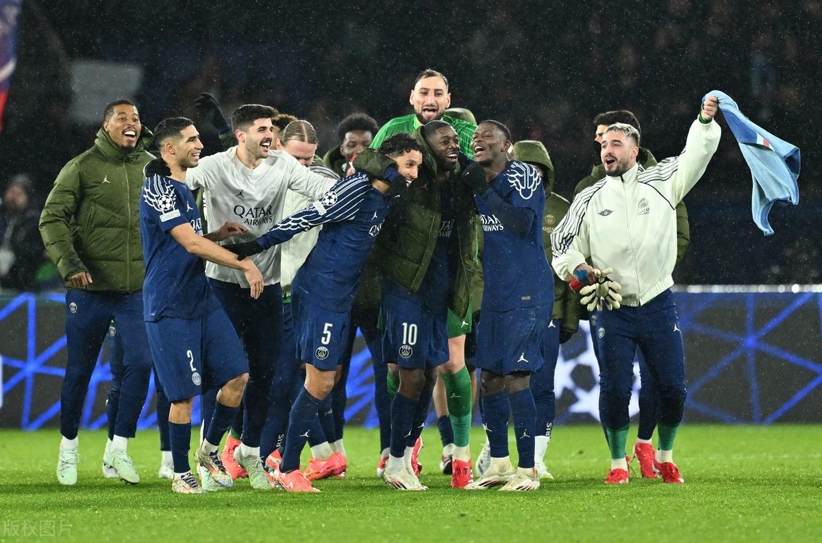 曼城在比赛中势不可挡击败对手 曼城在比赛中势不可挡击败对手