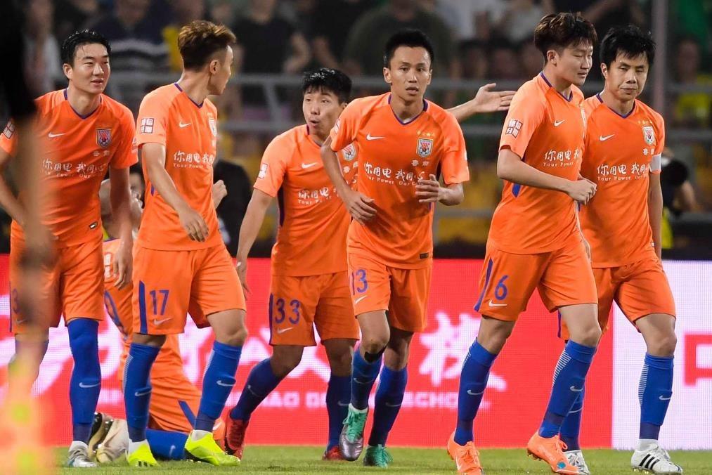 包含上港客场力克恒大，积分劲旅连胜的词条