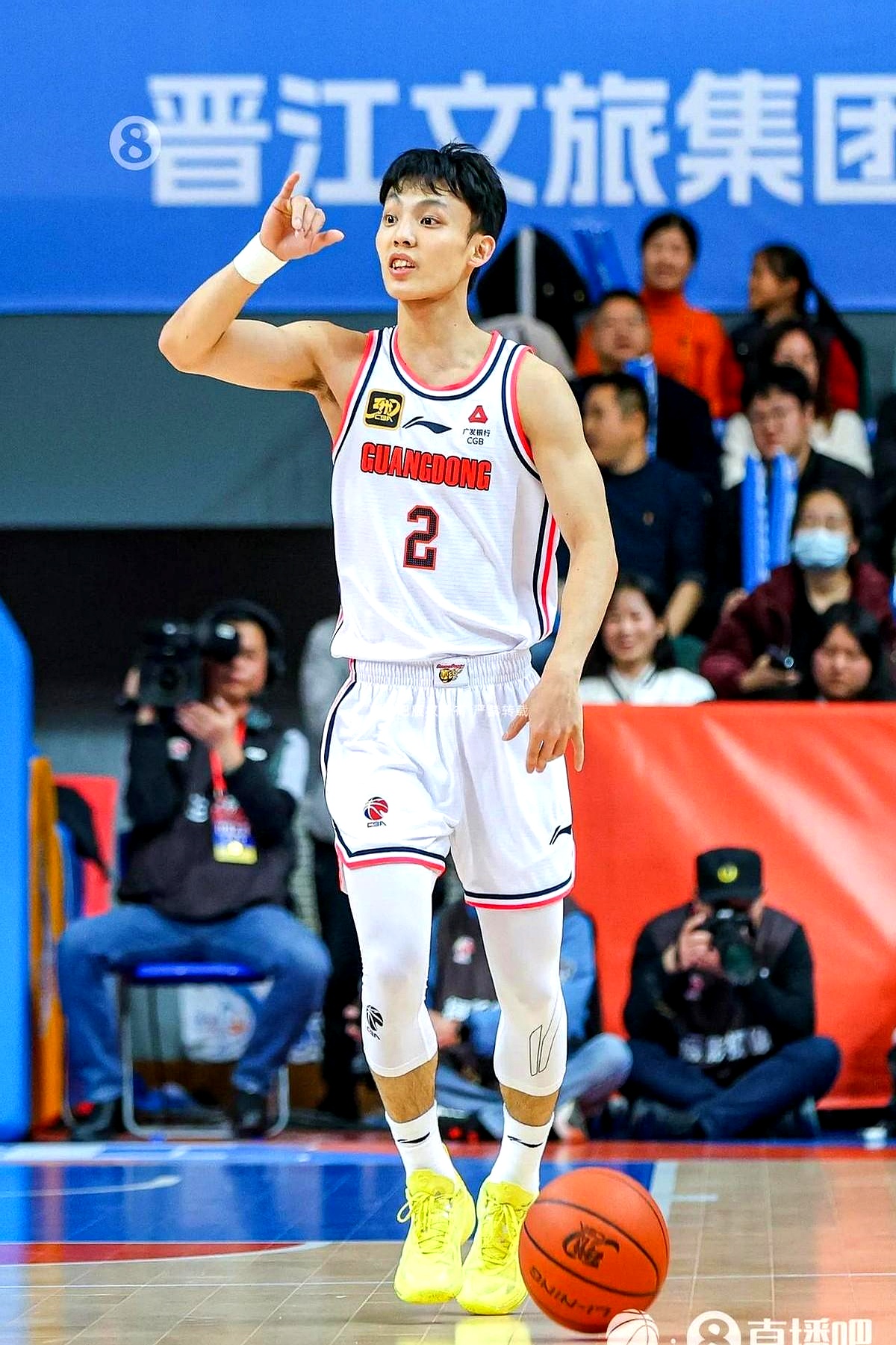 关于季后赛前人员调整，球队实力仍将决定胜负的信息