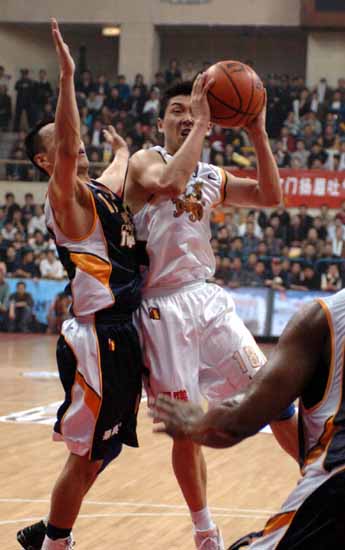 广东队战胜南京队，晋级总决赛