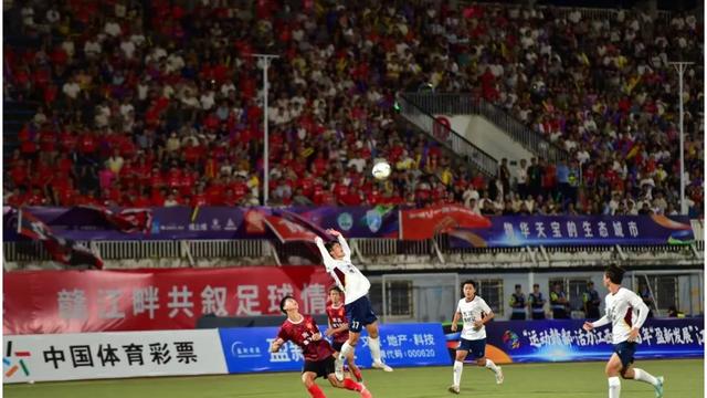 球队主场气氛火爆,球迷助威力量巨大的简单介绍 球队主场气氛火爆,球迷助威力量巨大的简单介绍