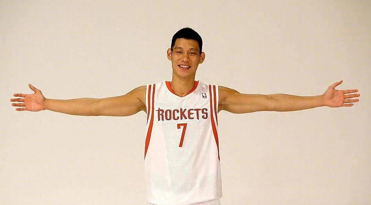 林书豪发挥稳定,球队战绩逐渐上升的简单介绍 林书豪发挥稳定,球队战绩逐渐上升的简单介绍