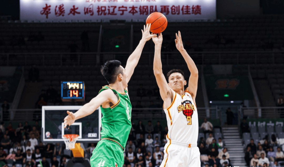 深圳男篮对阵辽宁队，争夺季后赛资格的简单介绍