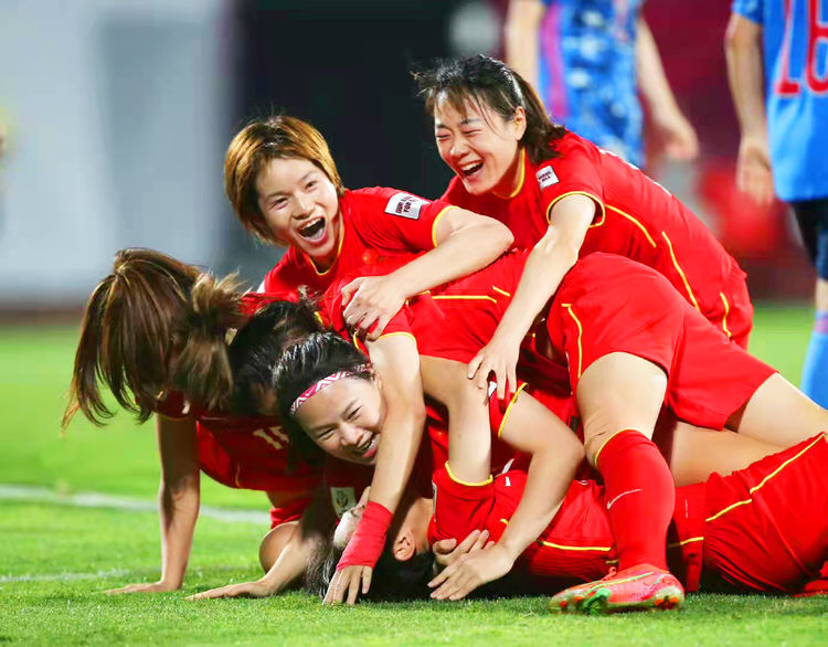 短兵相接!女足对决激烈,双方实力不相上下的简单介绍 短兵相接!女足对决激烈,双方实力不相上下的简单介绍