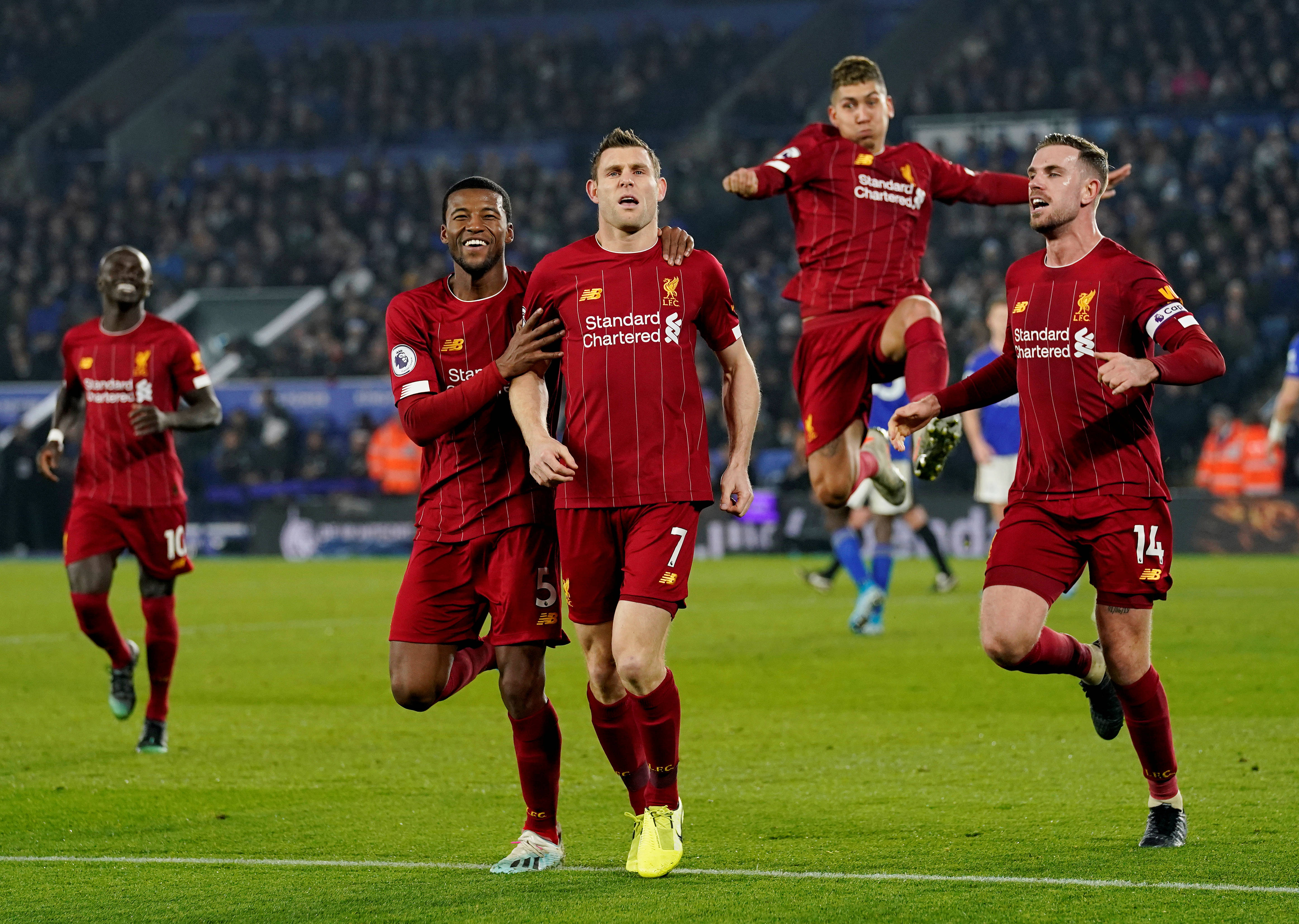 奥格斯堡主场惊险胜出，取胜带来信心的简单介绍