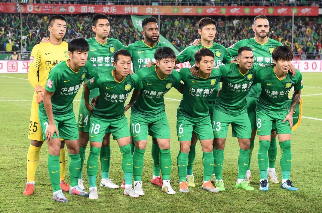 包含官方宣布重磅交易，球队迎来强援的词条