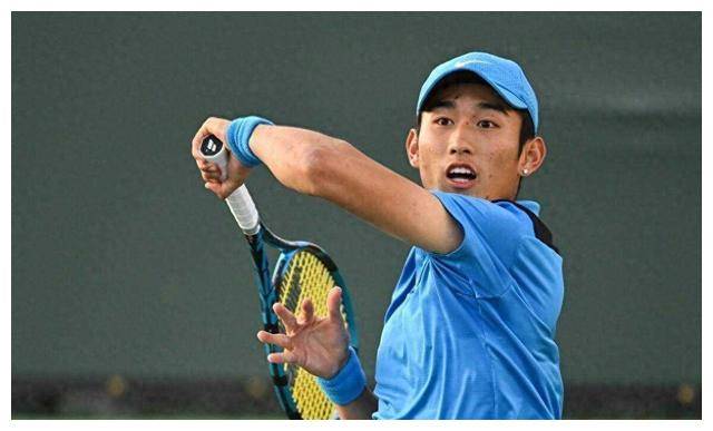 包含波鸿展现顽强斗志,夺得胜利的词条 包含波鸿展现顽强斗志,夺得胜利的词条