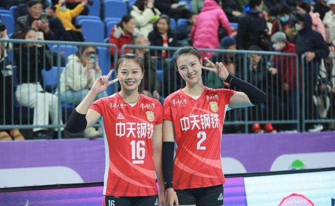 包含中场战术卡位，女足球队需加强临场应变的词条