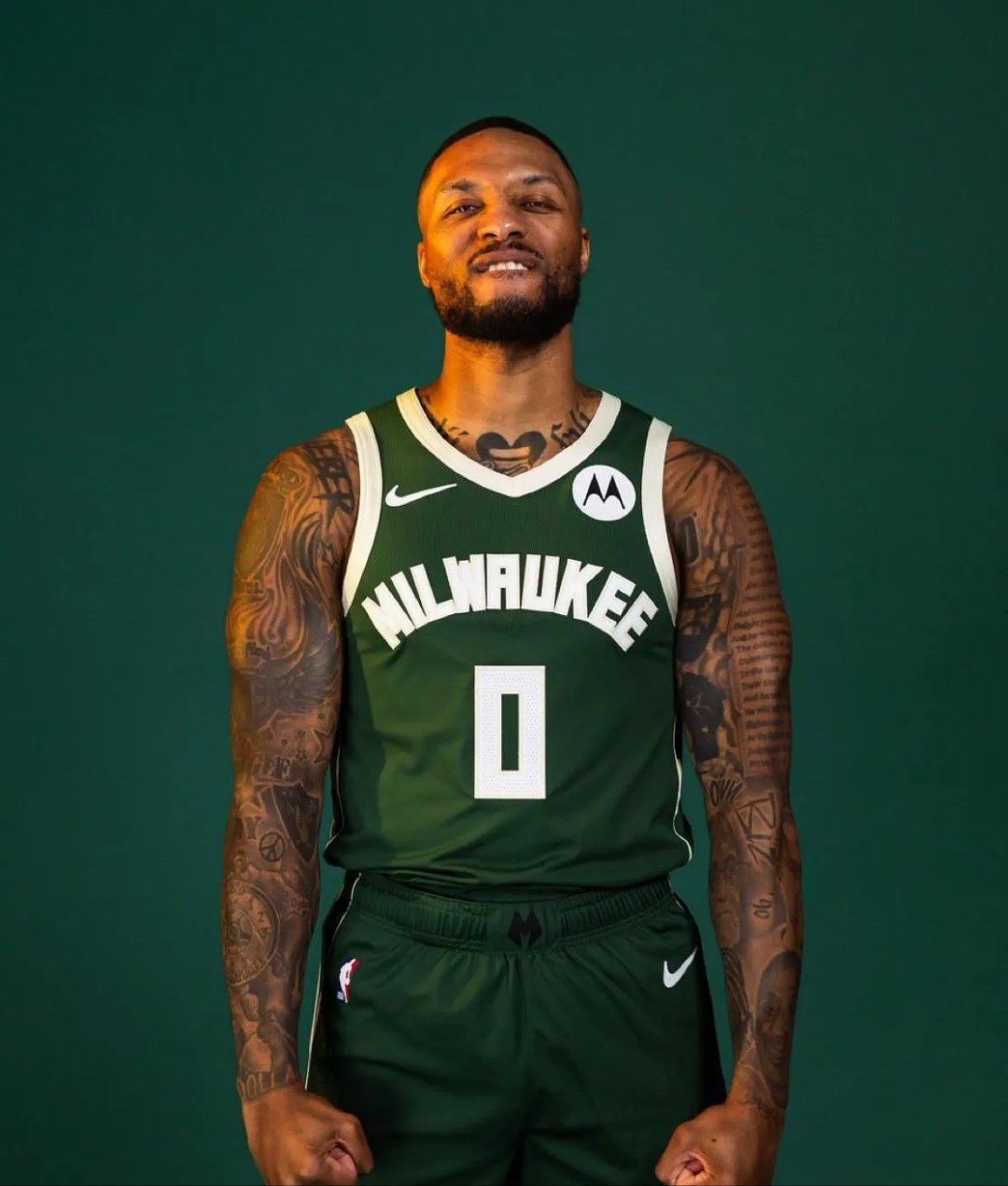 雄鹿逆转中国男篮,拉塞尔一己之力扛起全队的简单介绍 雄鹿逆转中国男篮,拉塞尔一己之力扛起全队的简单介绍