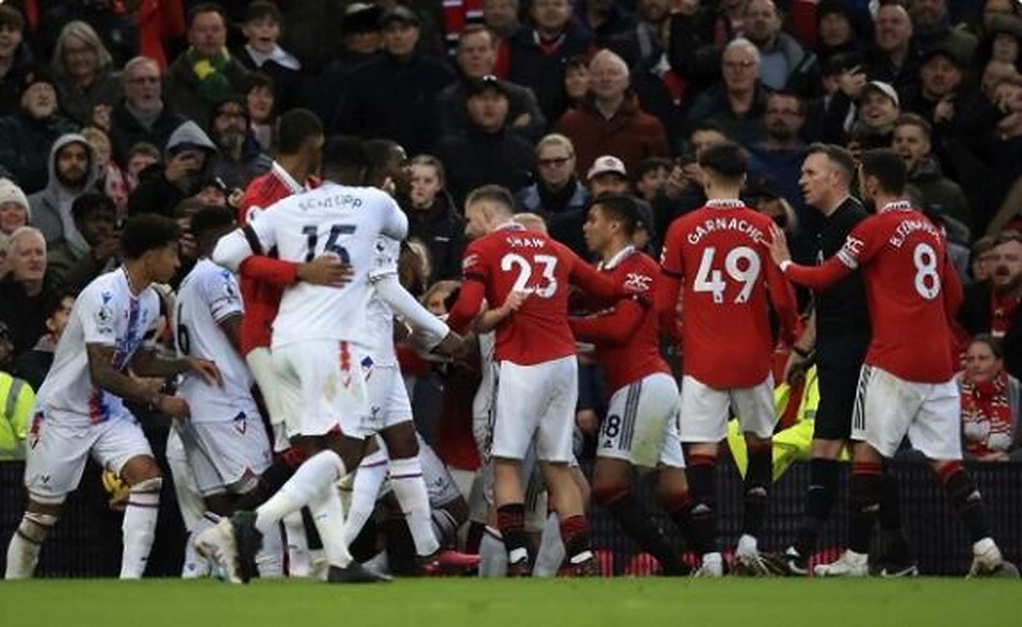 巴萨完胜荷兰，卡塞米罗高光表现的简单介绍